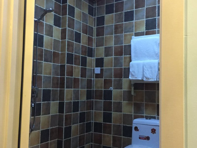 hotelPic