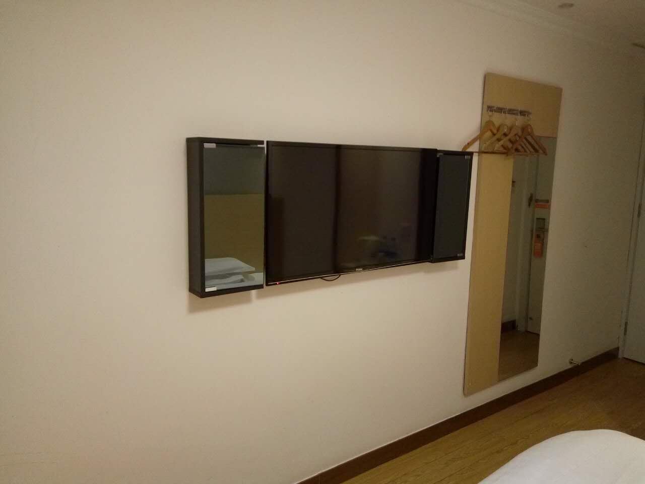 高级大床房