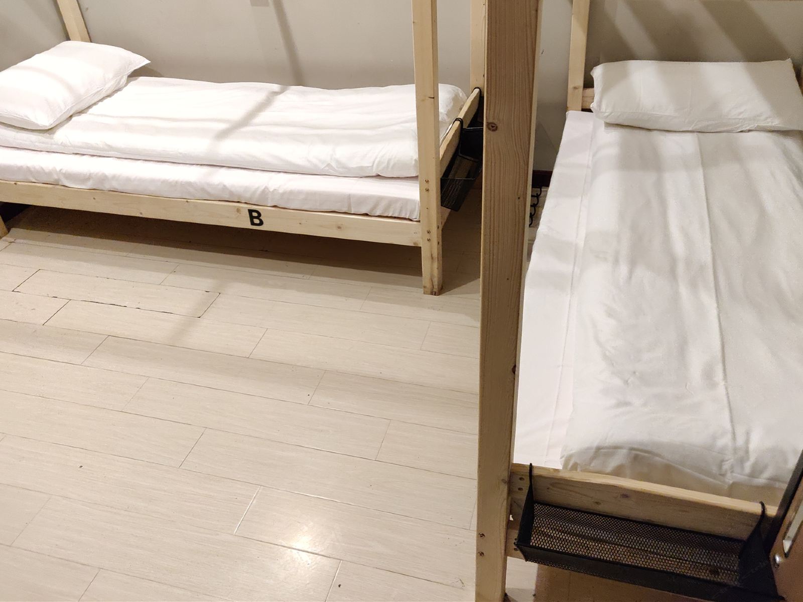 女生4人间床位房（无窗 独卫）