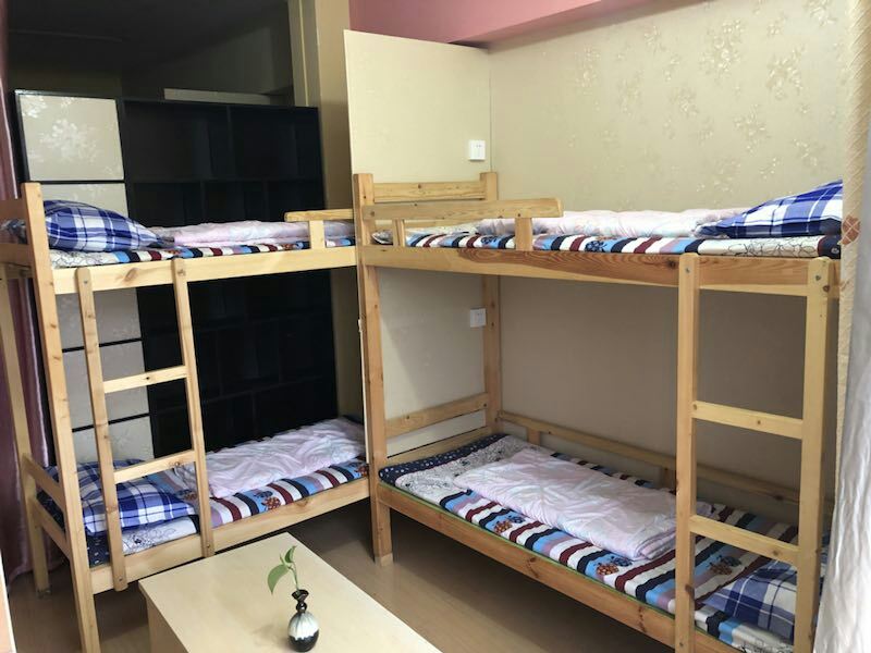 舒适四人间床位房