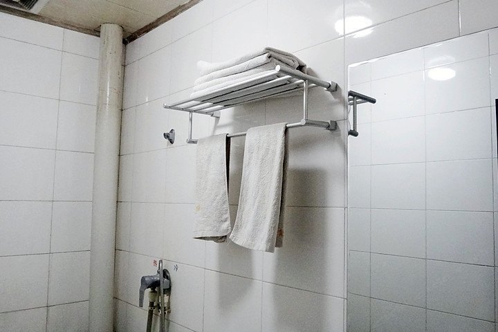 hotelPic