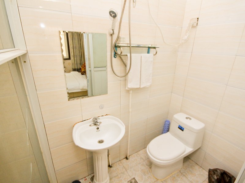 hotelPic