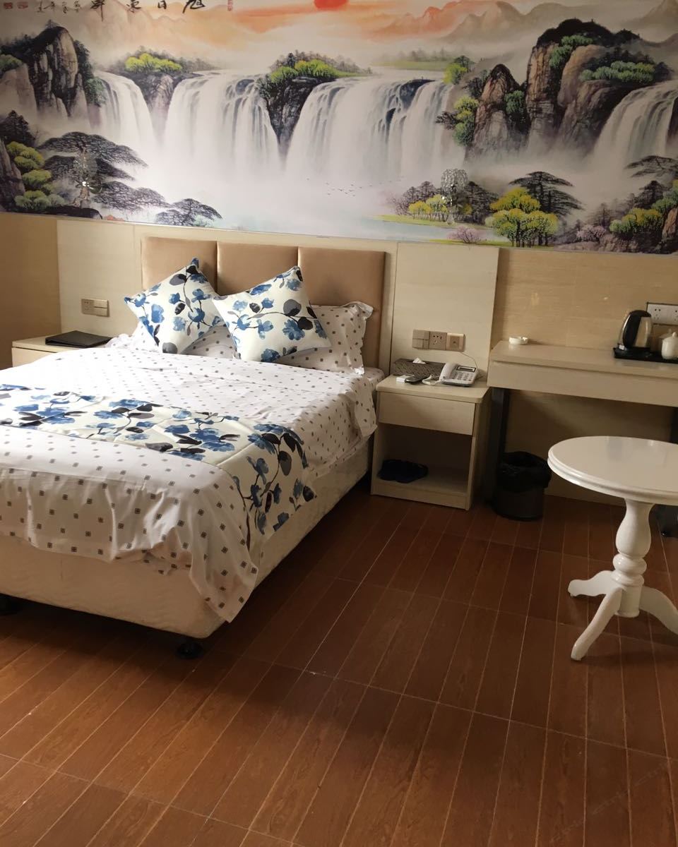 标准大床房