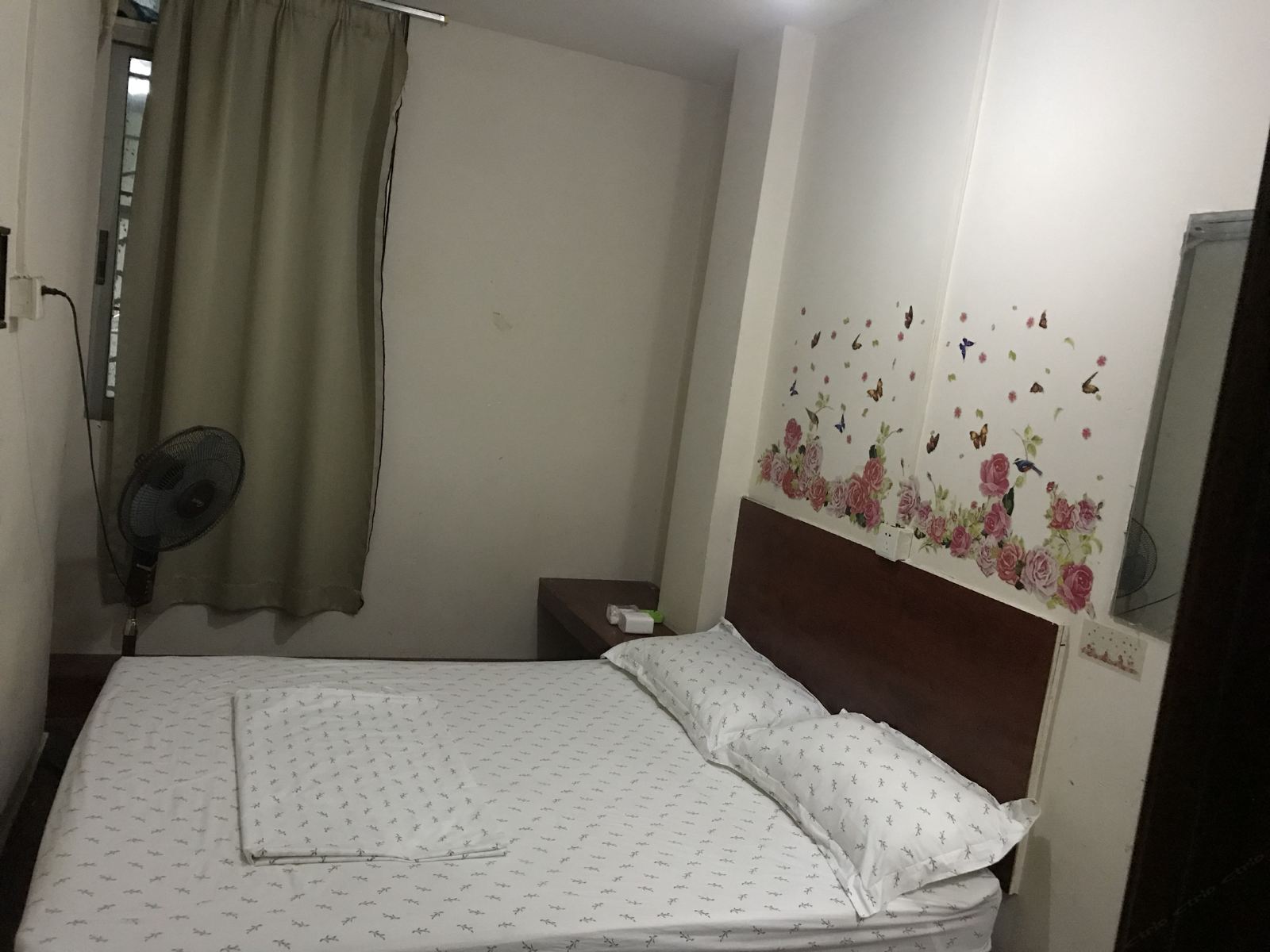 豪华大床房
