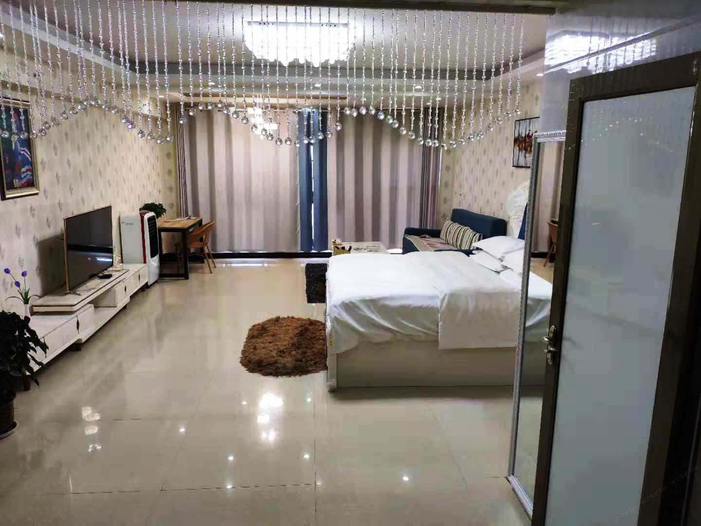 舒适大床房