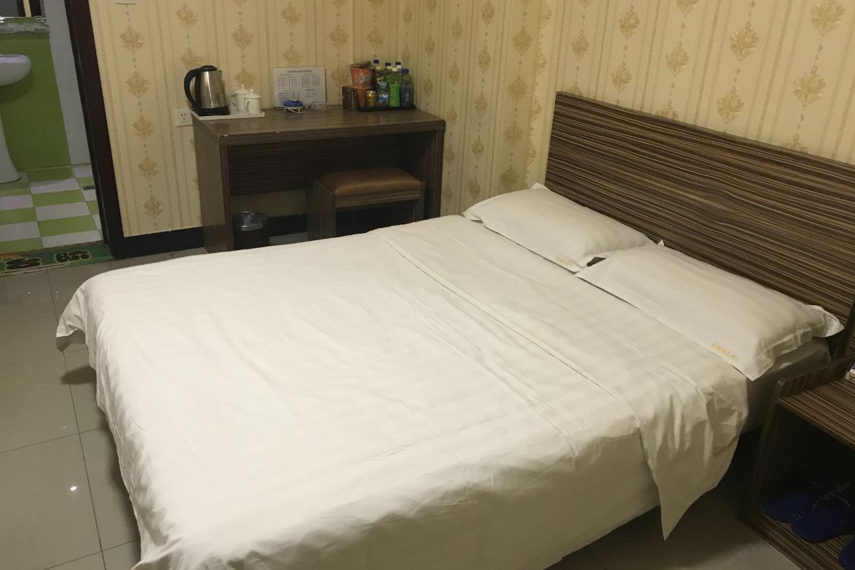 舒适大床房(无窗)
