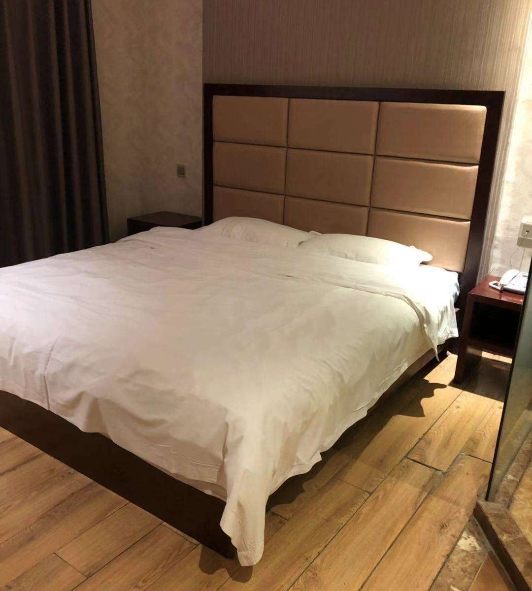 特价大床房(无窗)