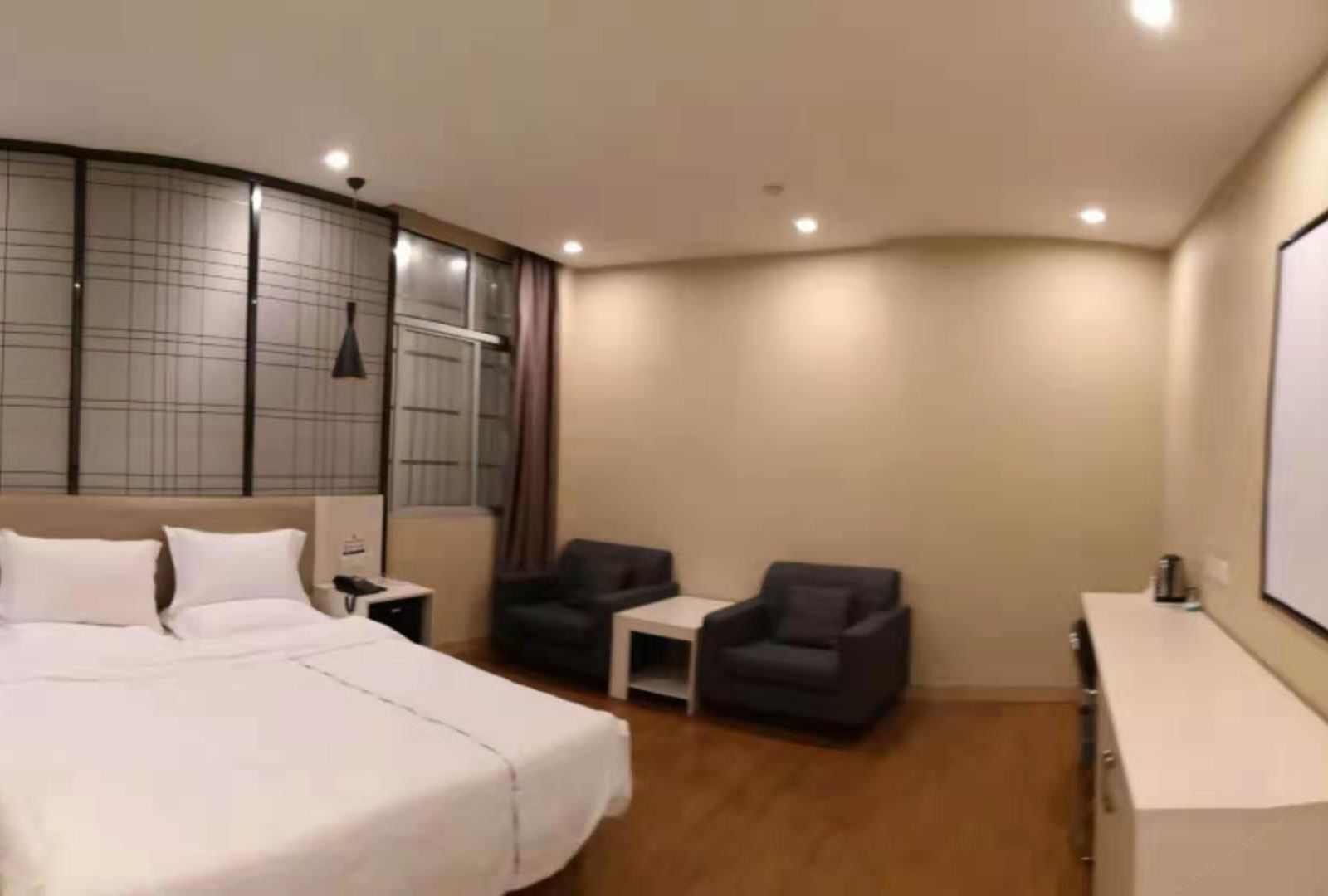 沃智慧影院大床房