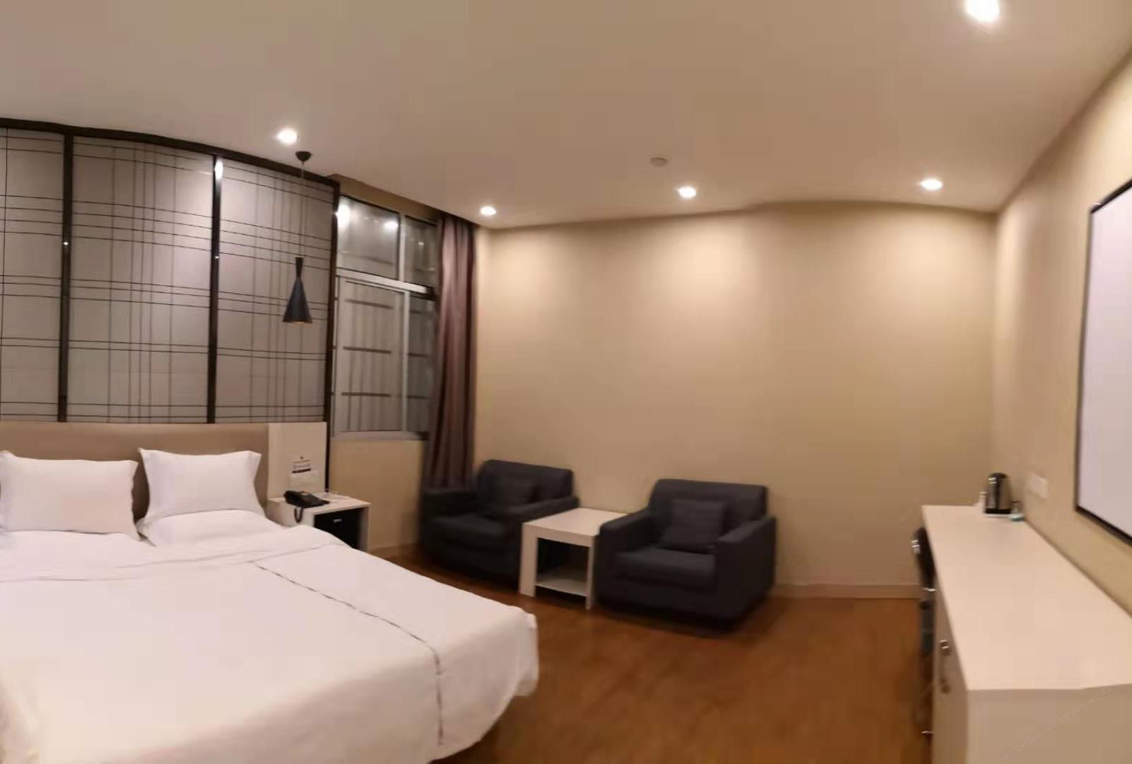 沃智慧影院豪华大床房
