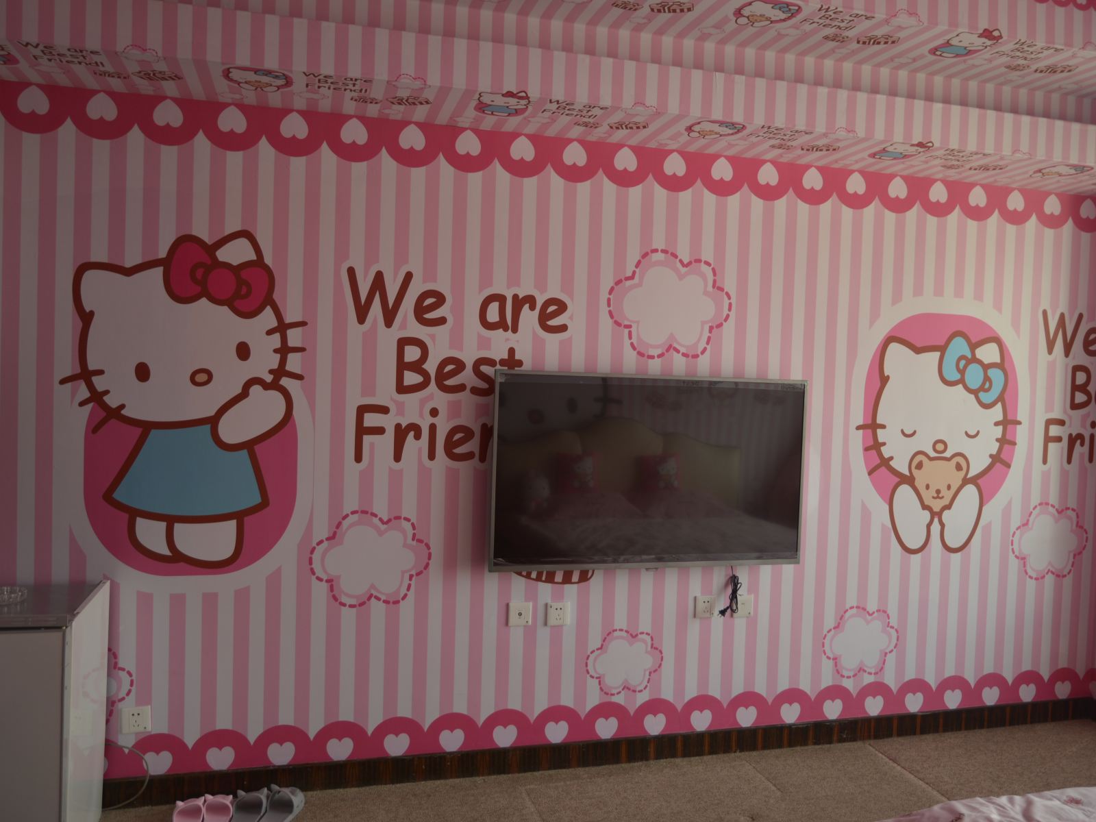 hellokitty主题大床房