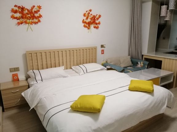 温馨港湾北叶枫电脑大床房