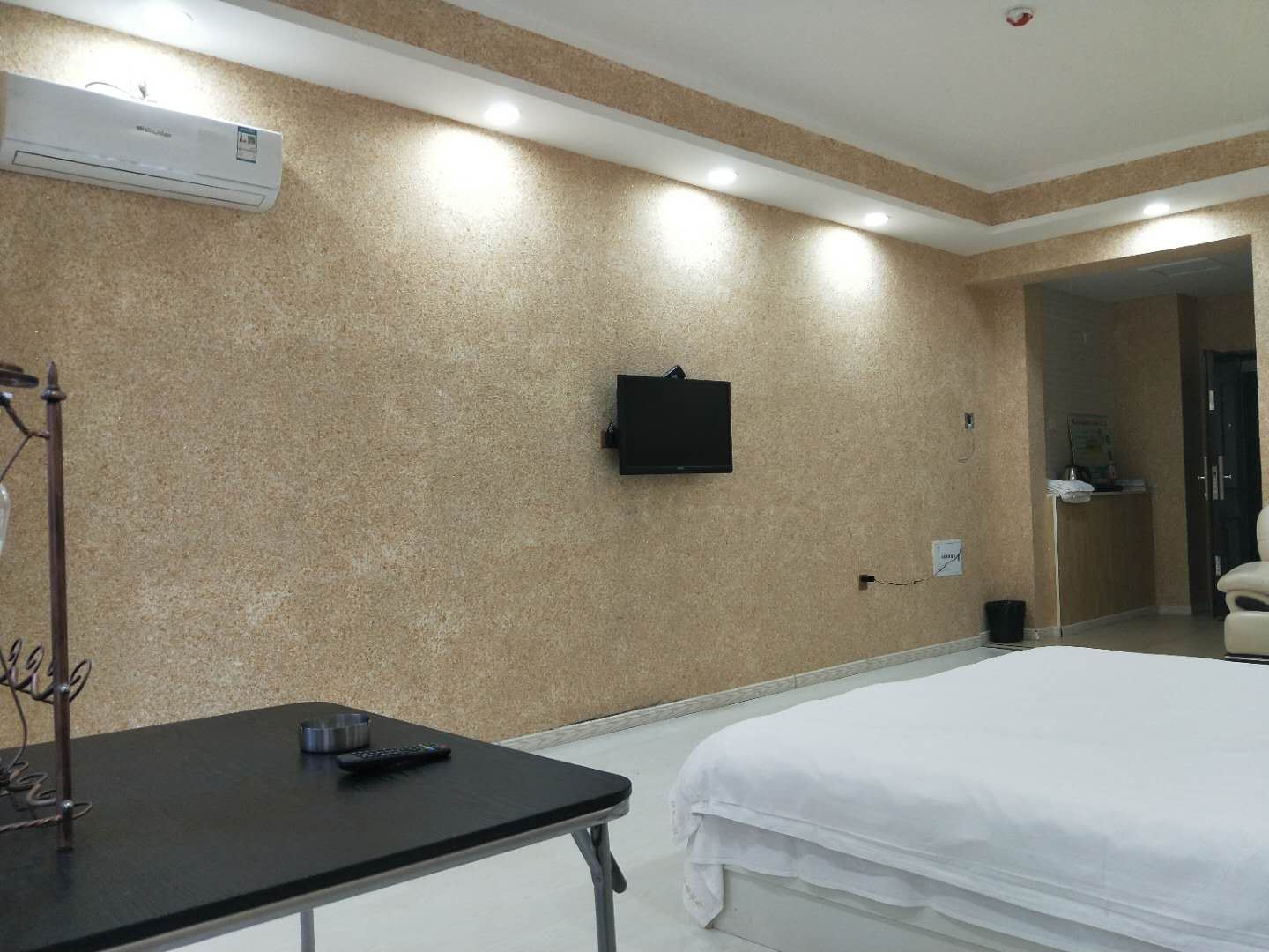 高级大床房