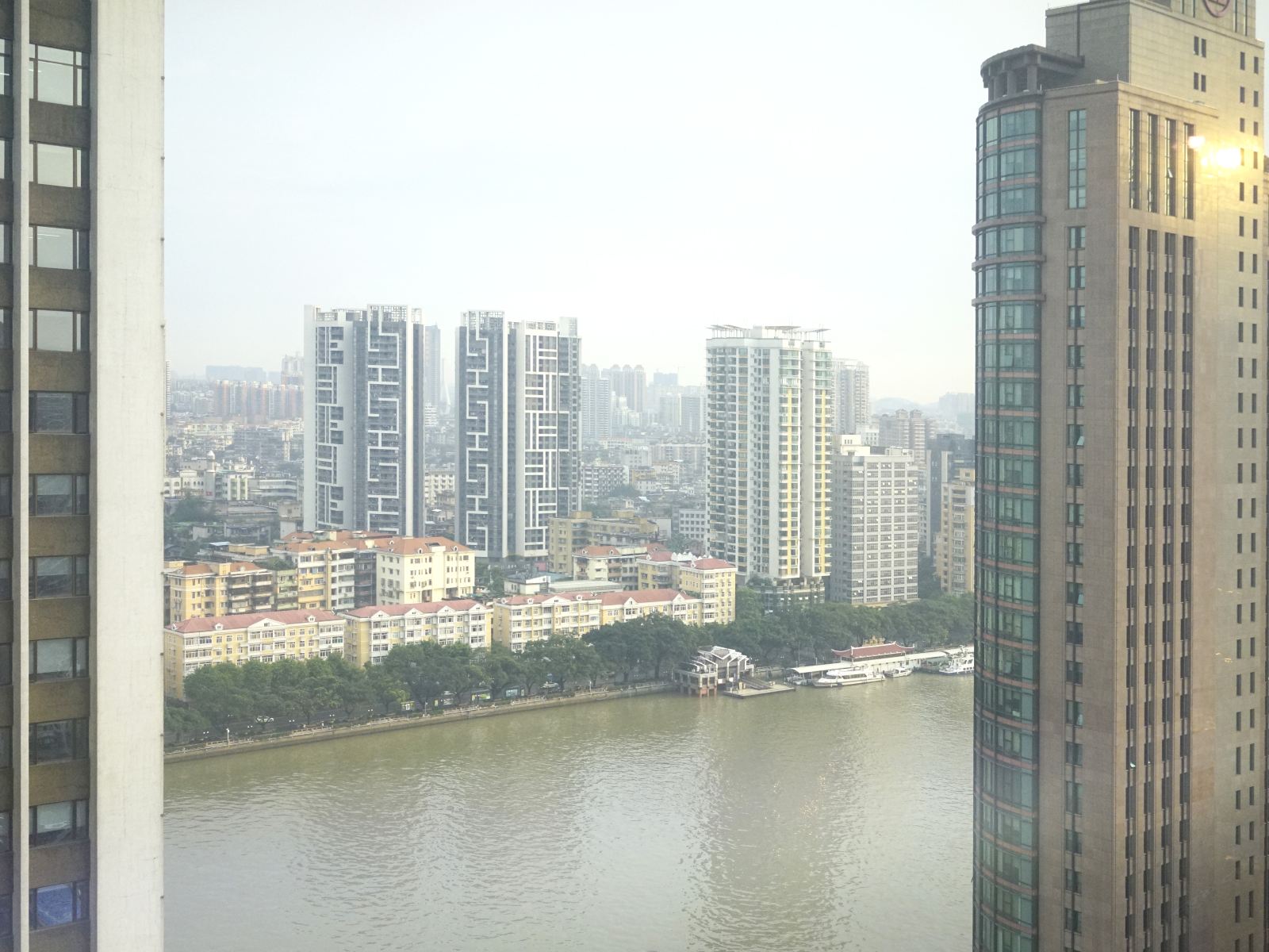 江景大床房