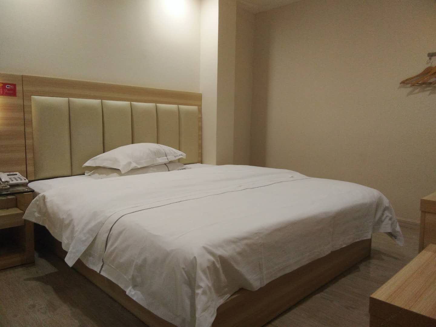 商务大床房