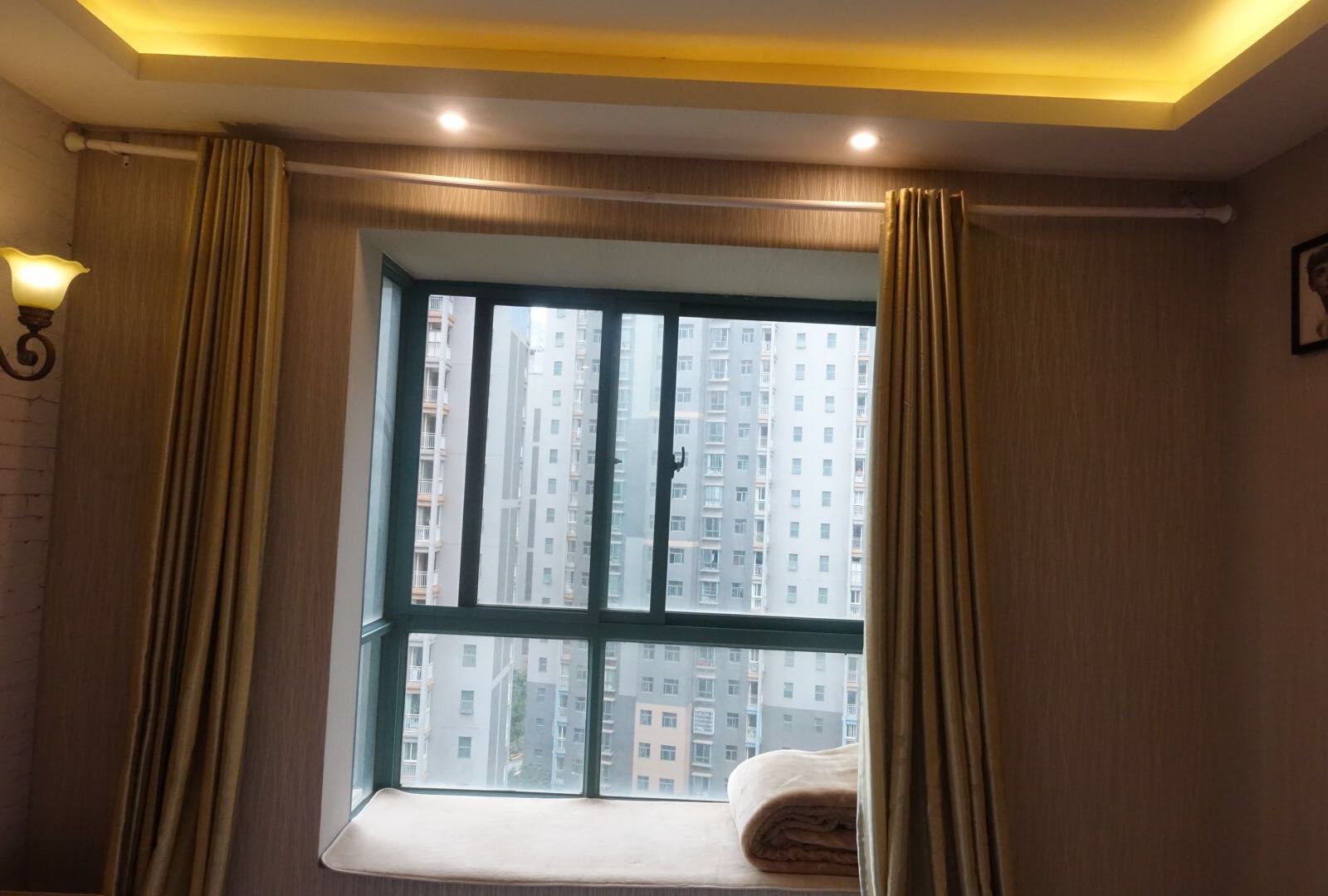 环游主题大床房