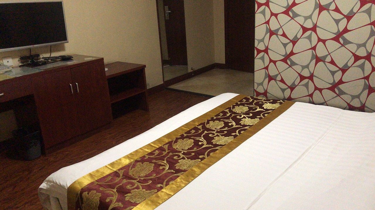 商务大床房