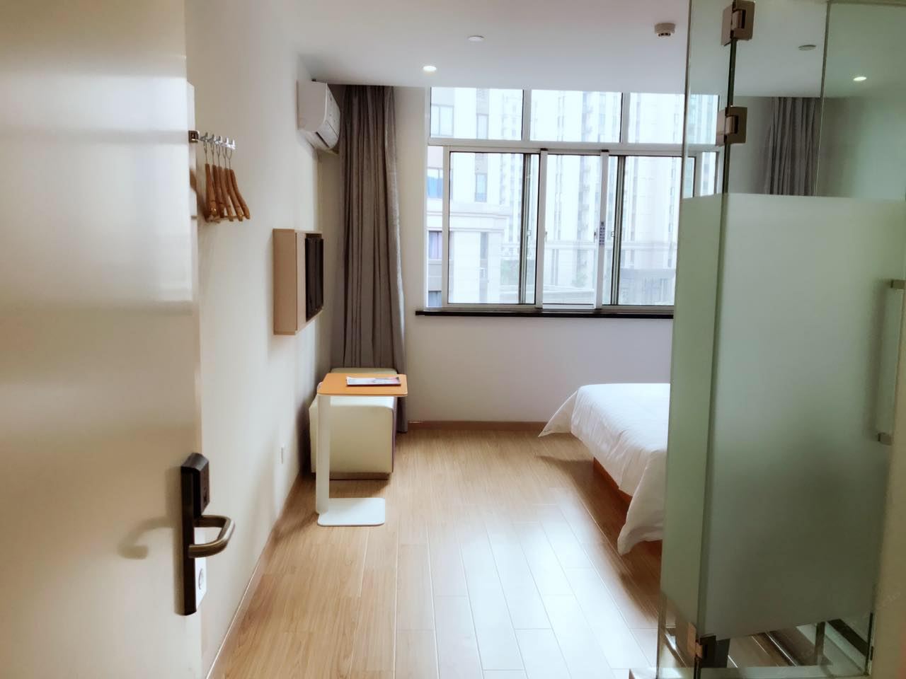 特惠大床房