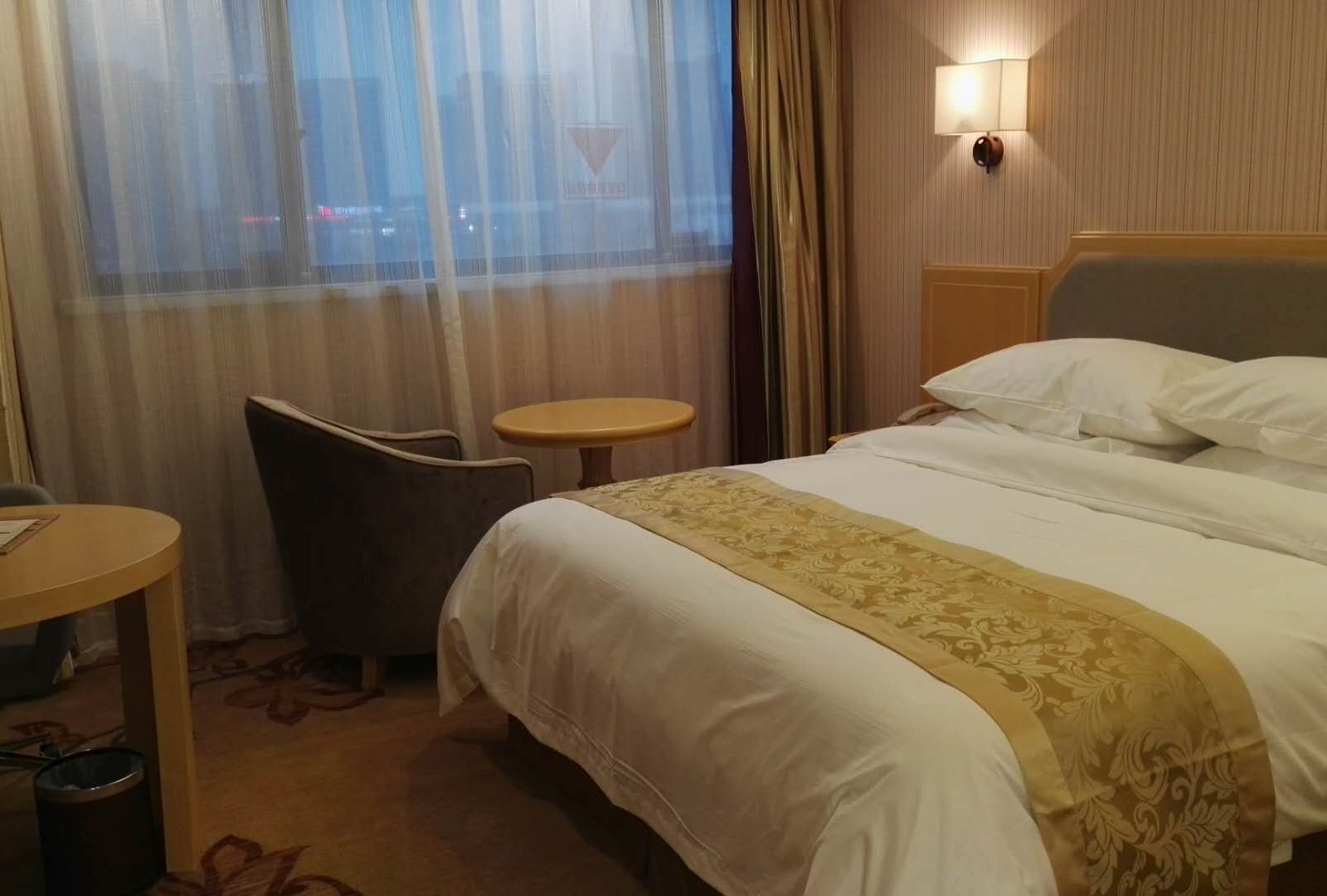 商务大床房