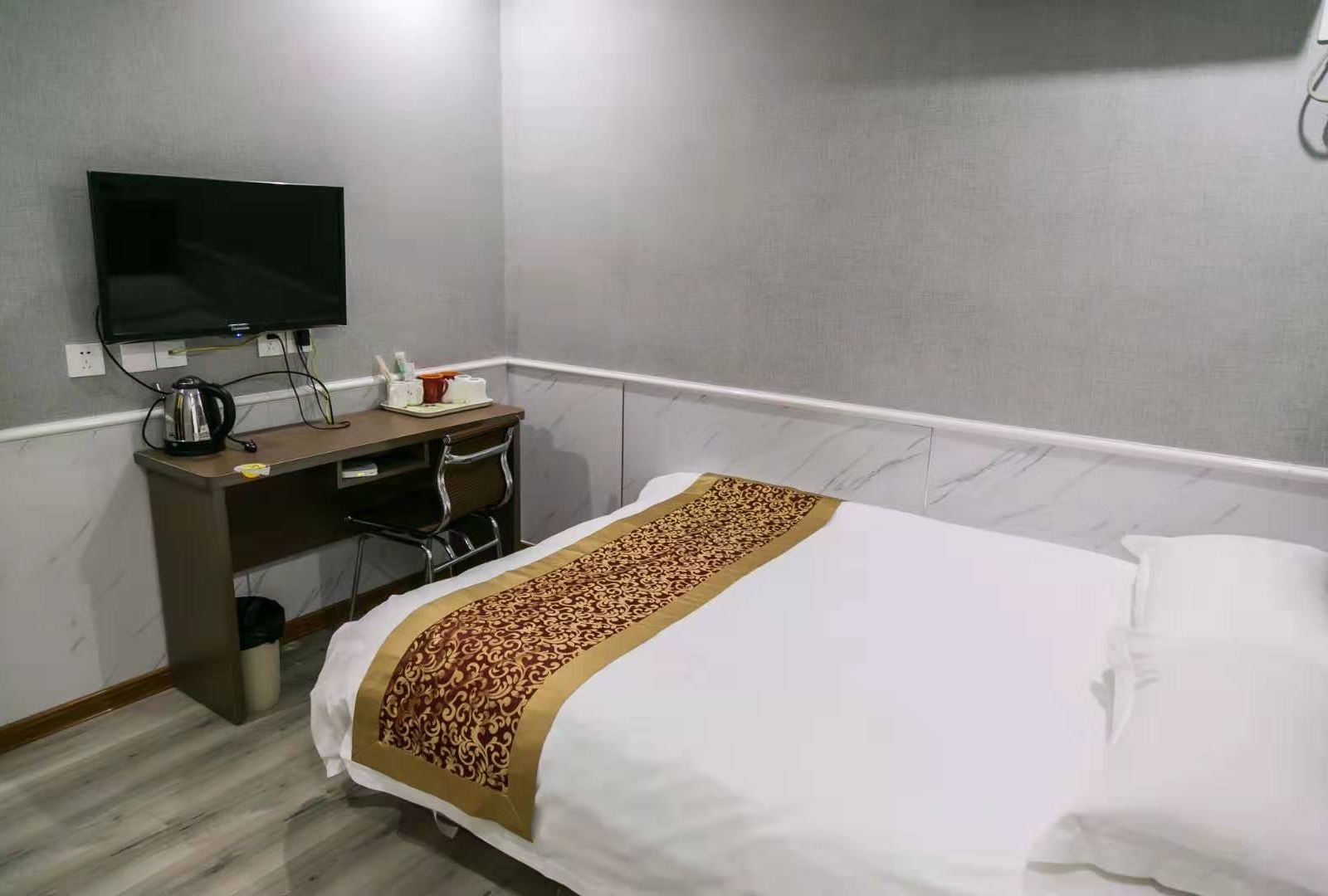 时尚大床房