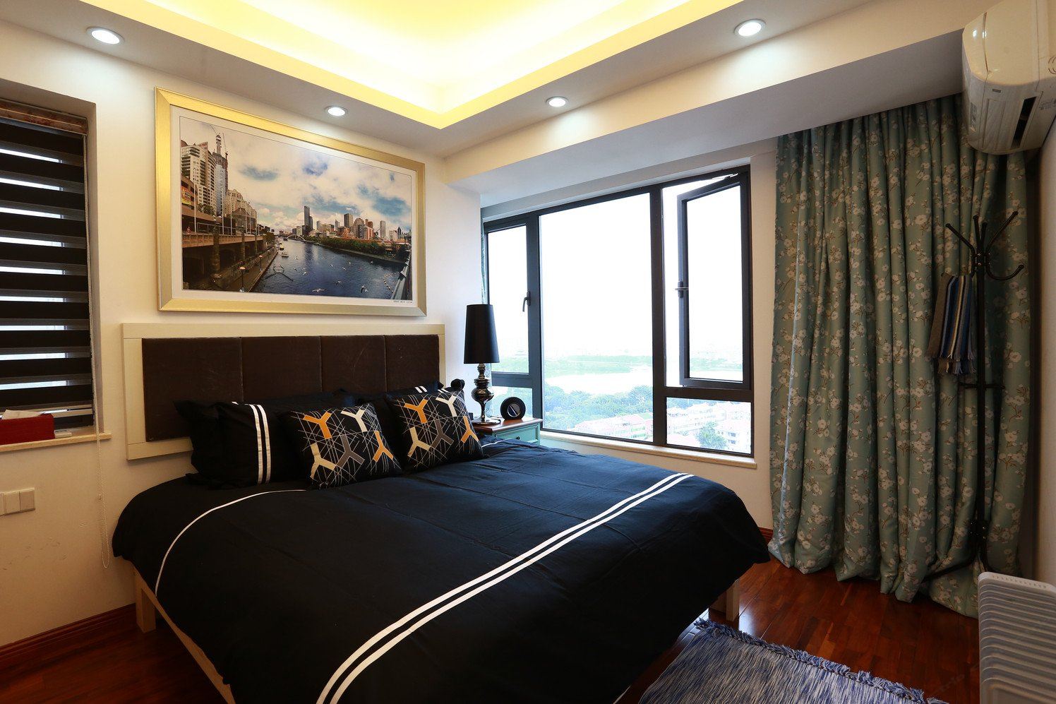 一室一厅湖景套房