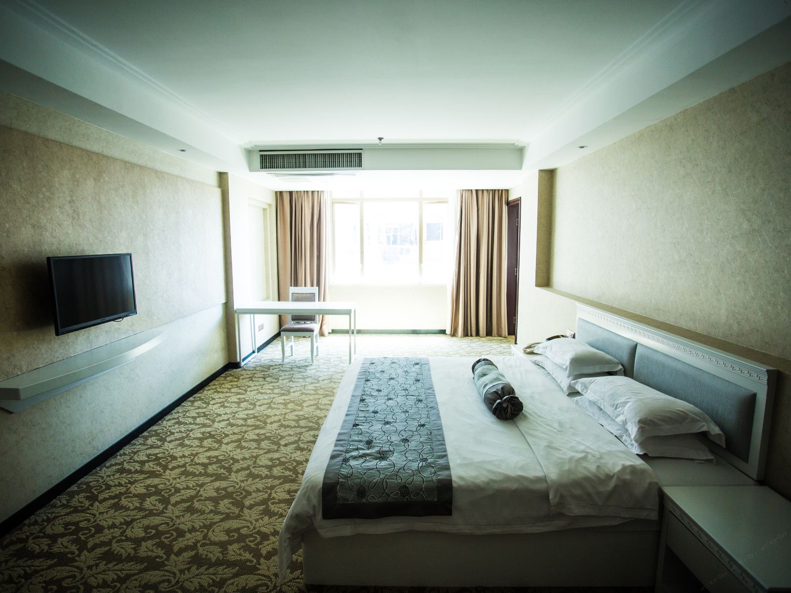 温馨家庭大床房