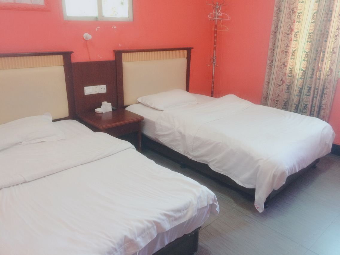 普通双人间(公共卫浴)