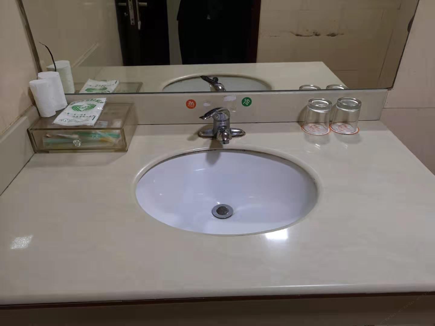 特惠单人房(无窗)