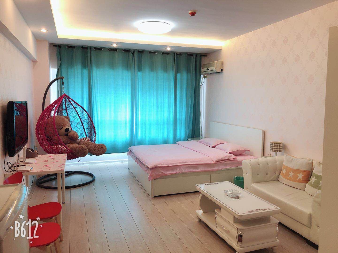经典大床房