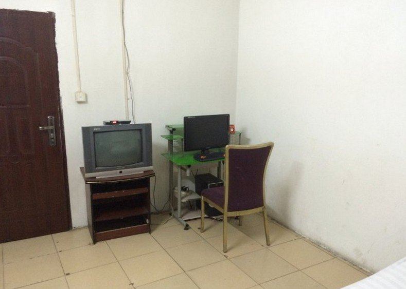 电脑大床房