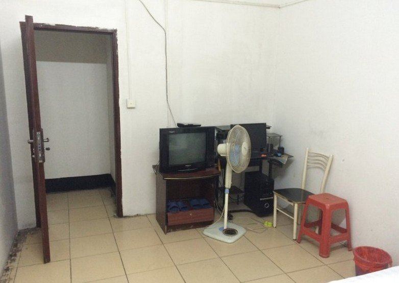 电脑大床房