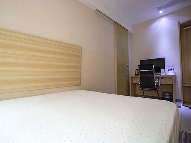特惠大床房