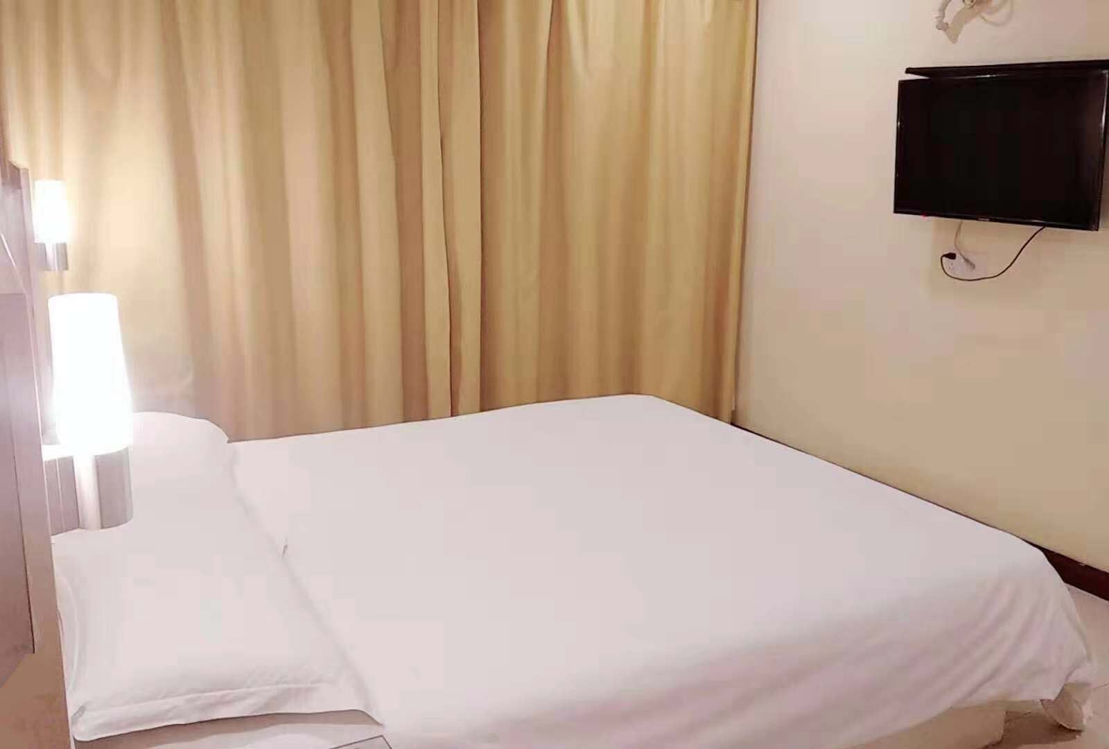 商务大床房