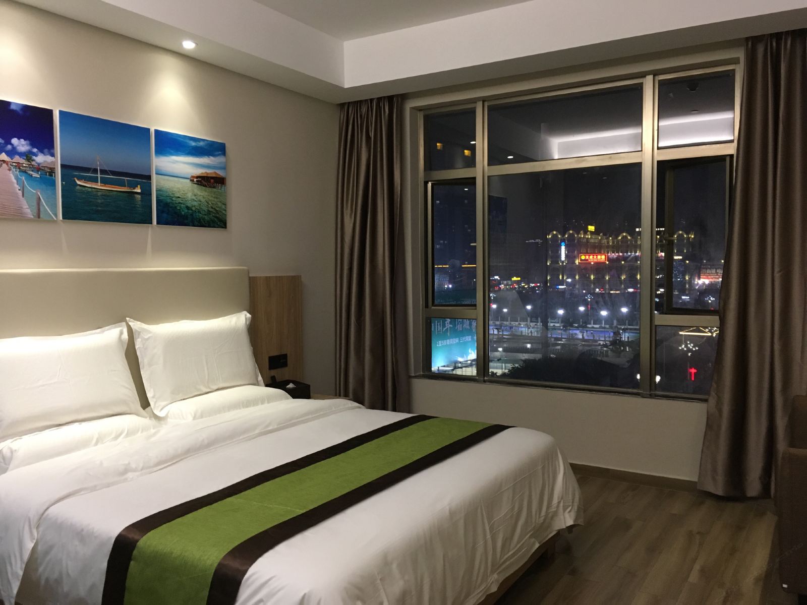 海景大床房