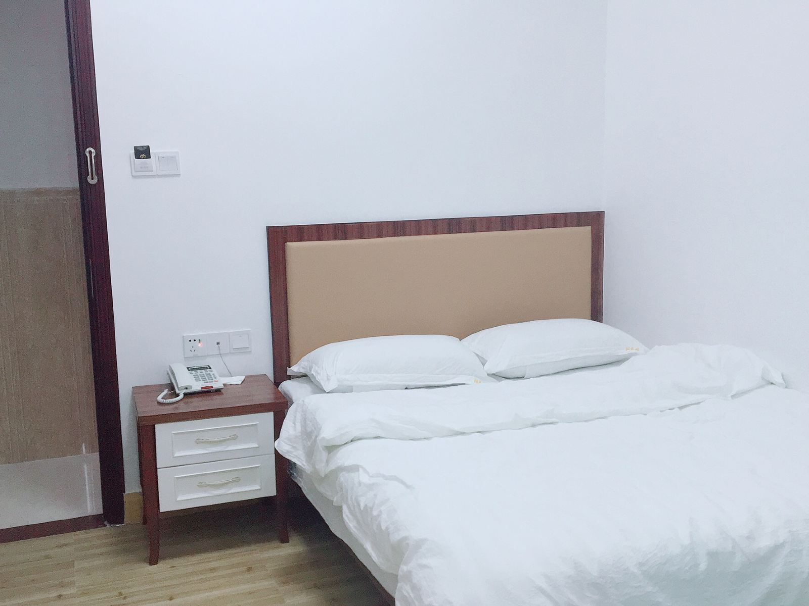 标准大床房