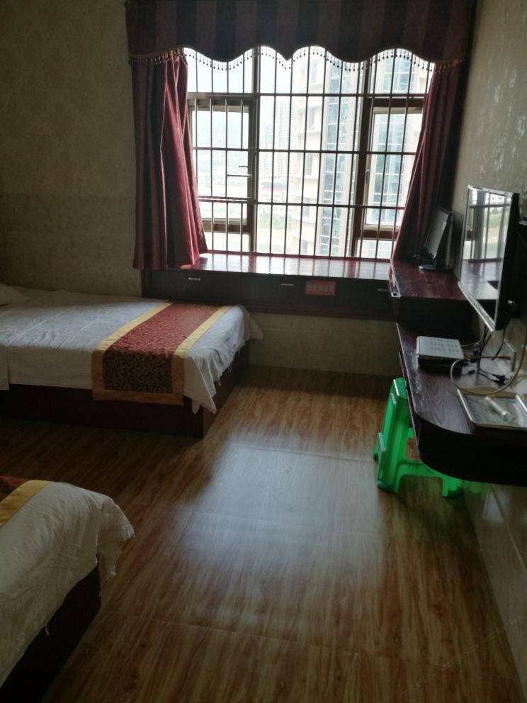 江景电脑标间