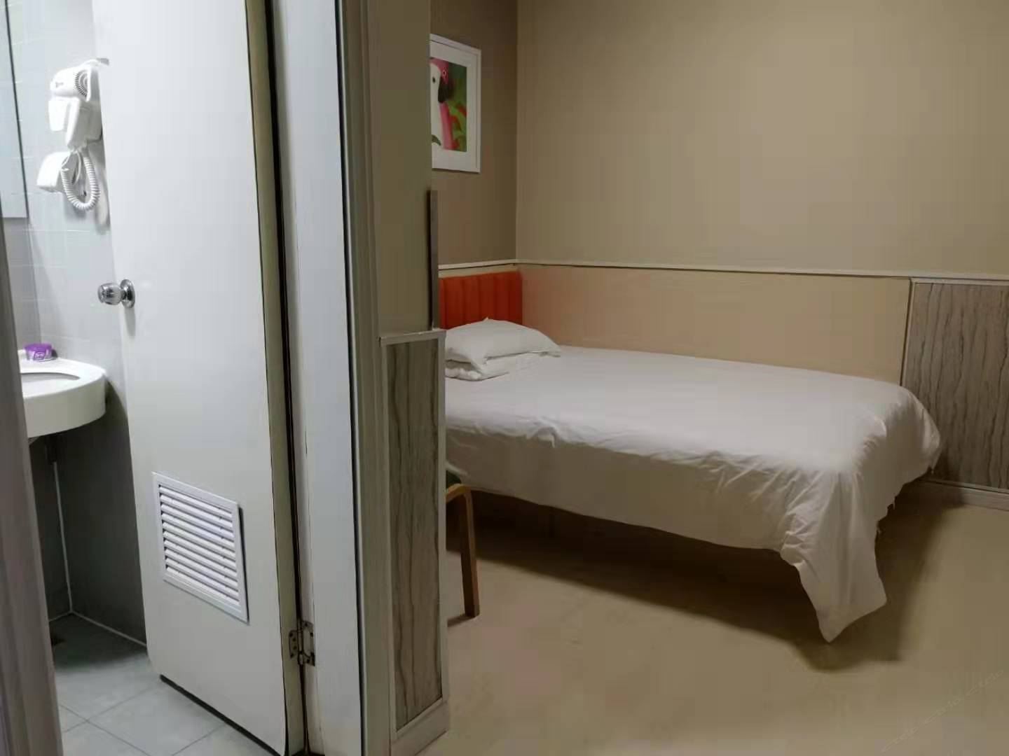 特惠大床房(无窗)