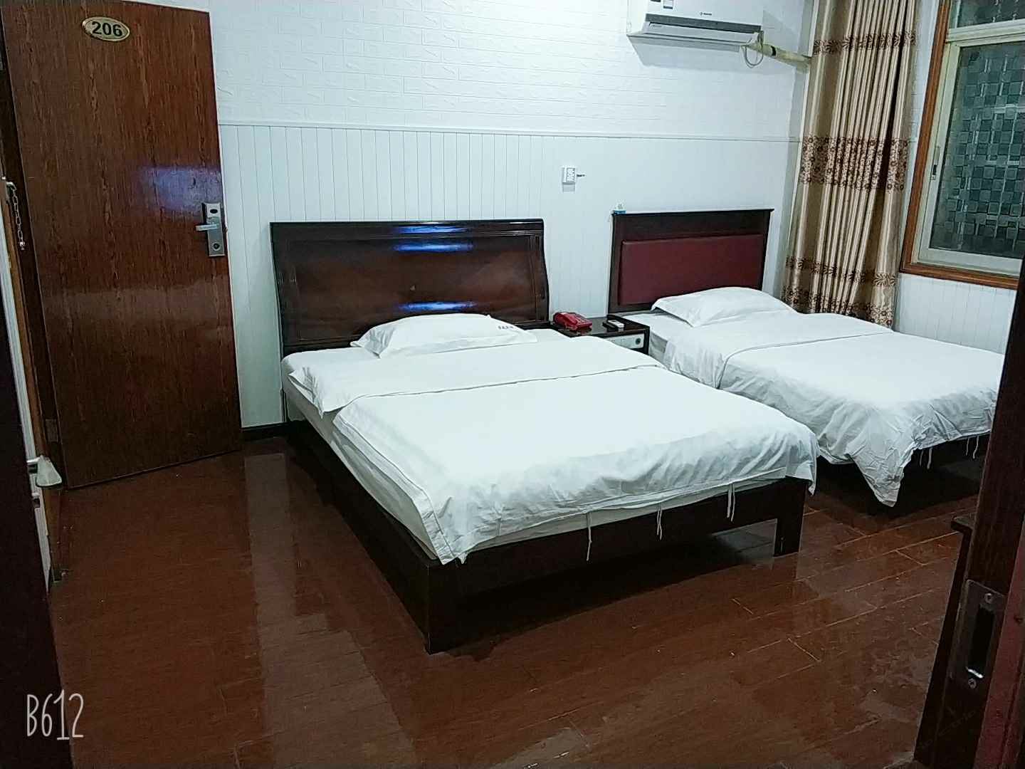 标准双人间