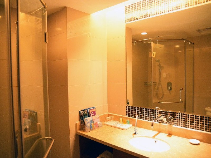 hotelPic