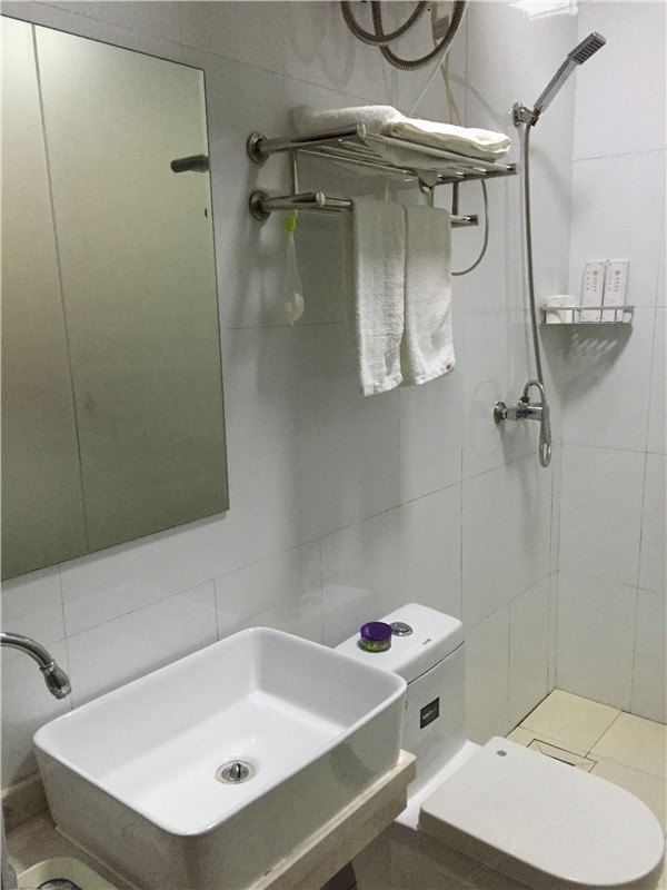 无窗大床房