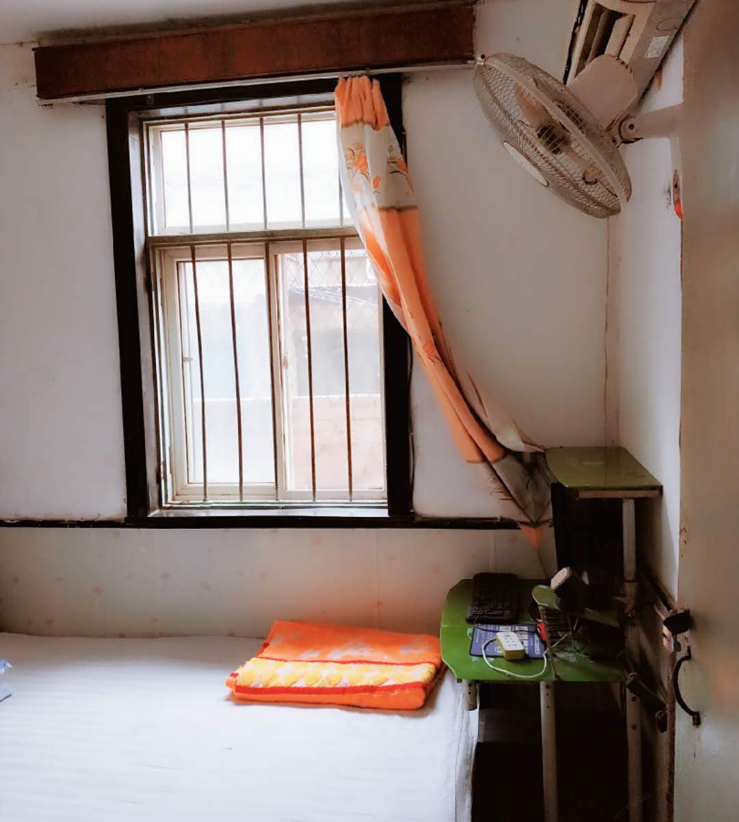 豪华大床房