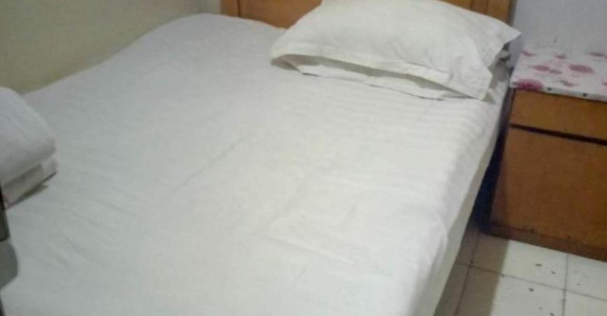 静居大床房