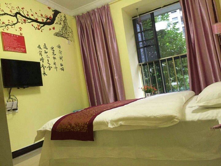 精品带卫大床房