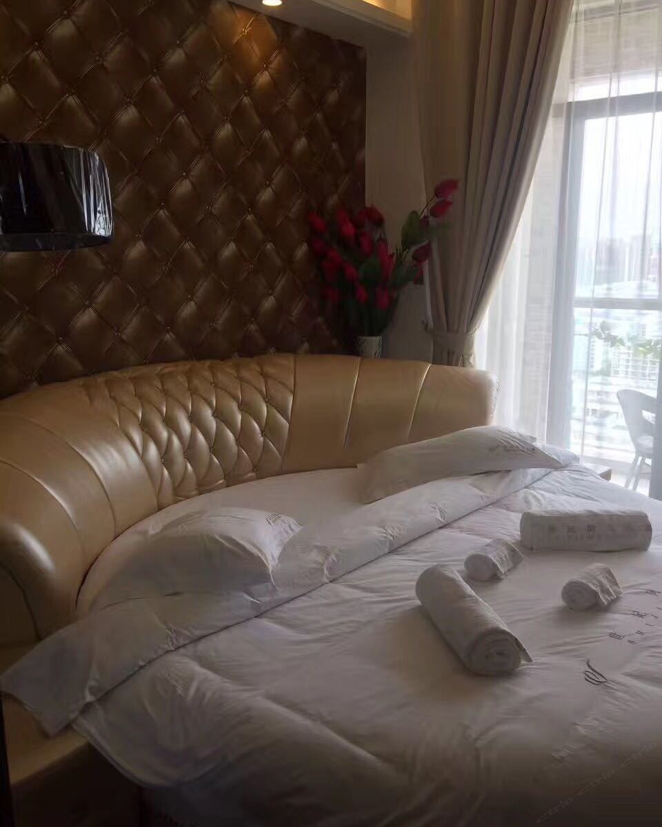 主题浪漫圆床房