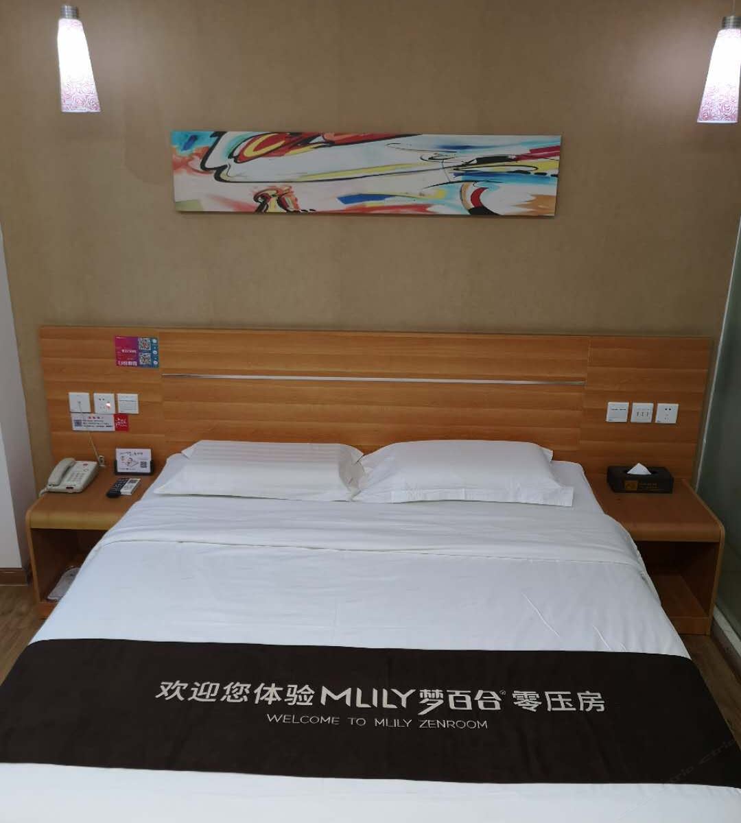 梦百合零压大床房
