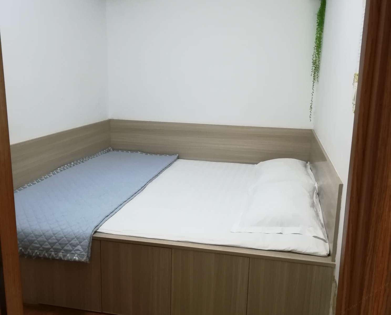 榻榻米大床房