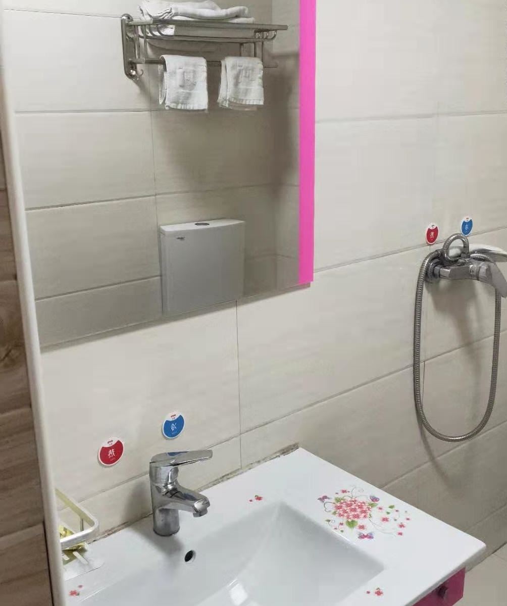 普通单间