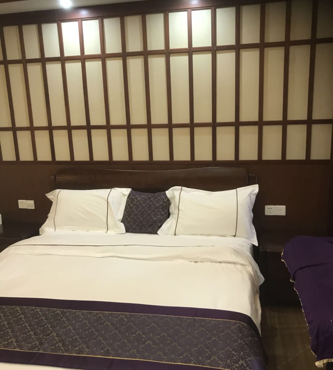 浪琴湾无敌海景豪华大床房