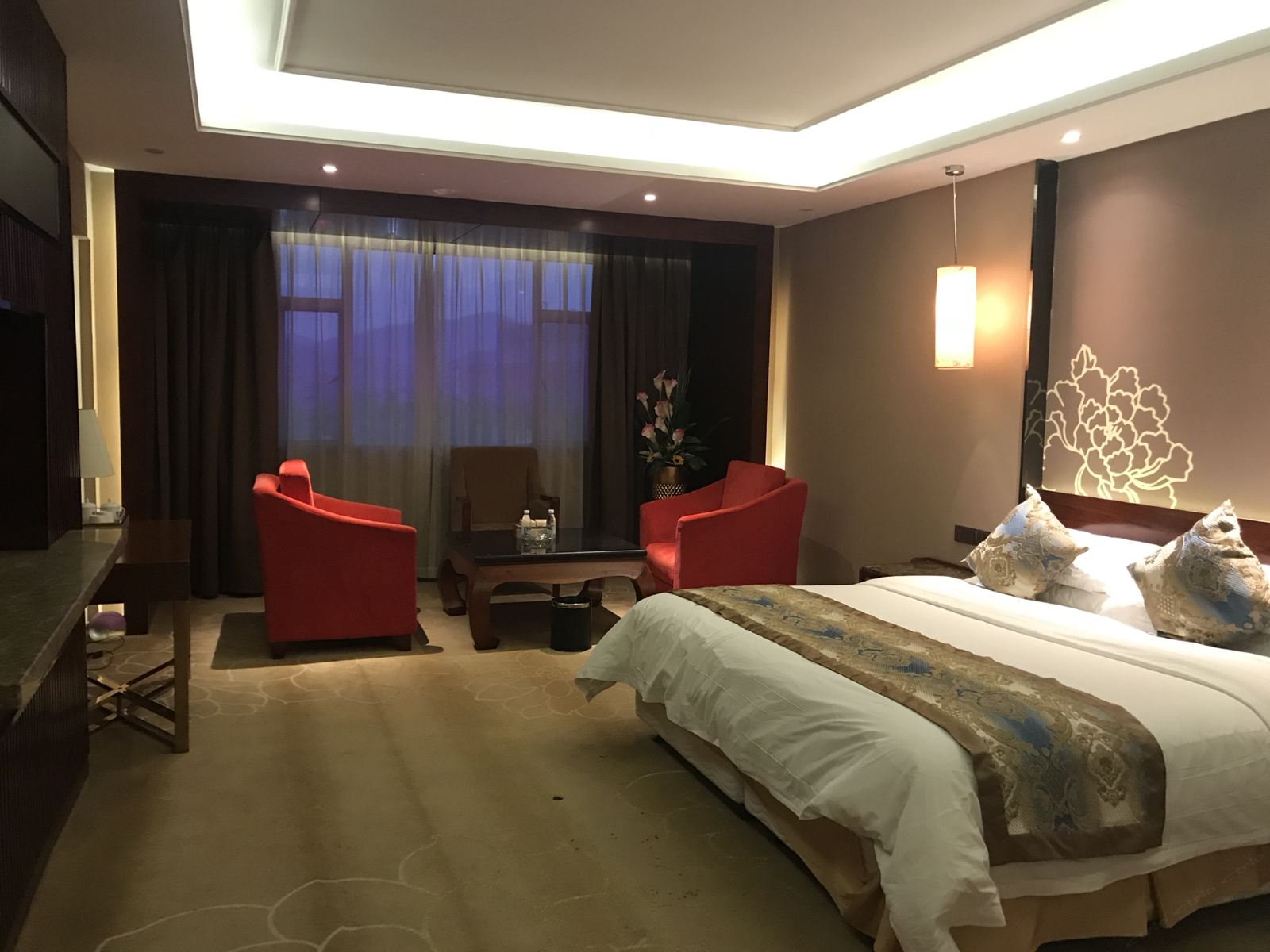 豪华大床房