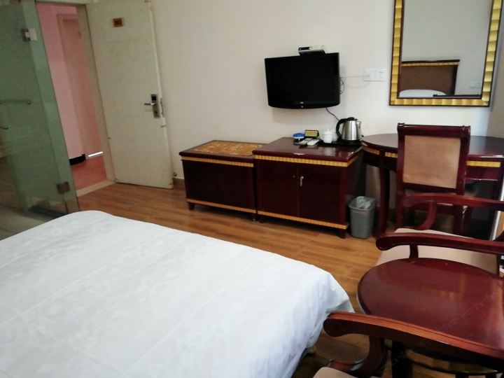 豪华大床房
