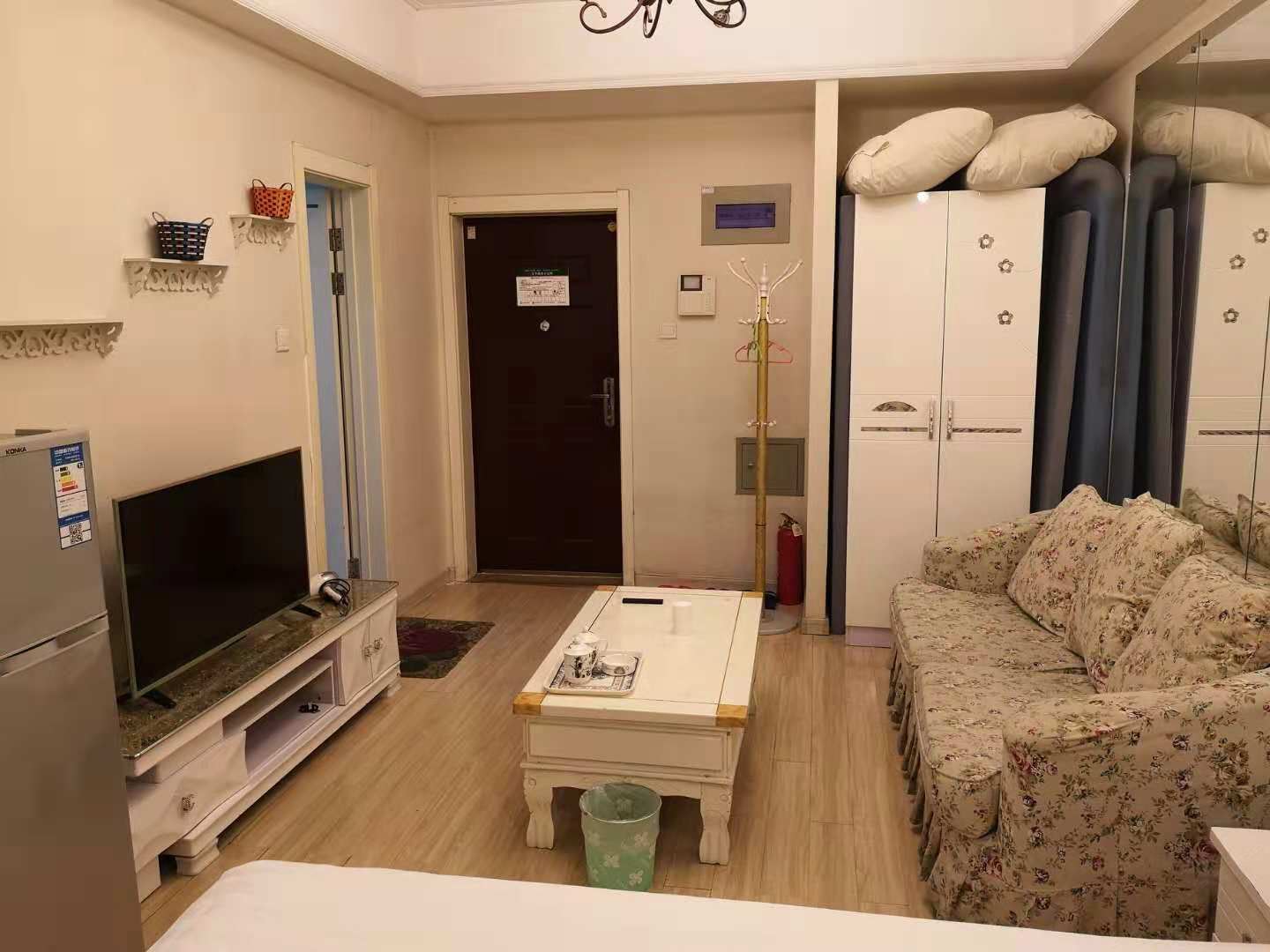 经济大床房